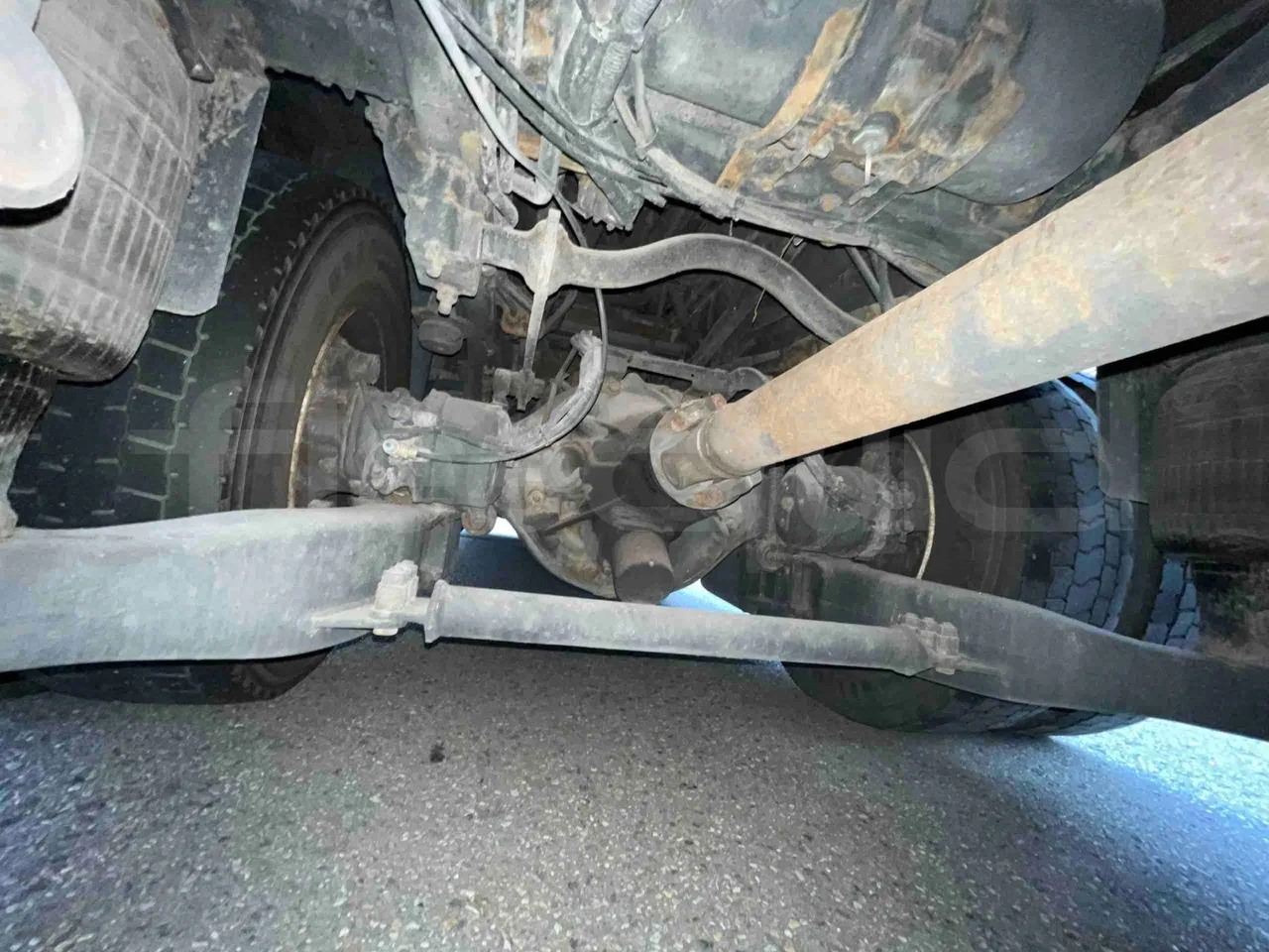 Scania Touring HD - differential photo