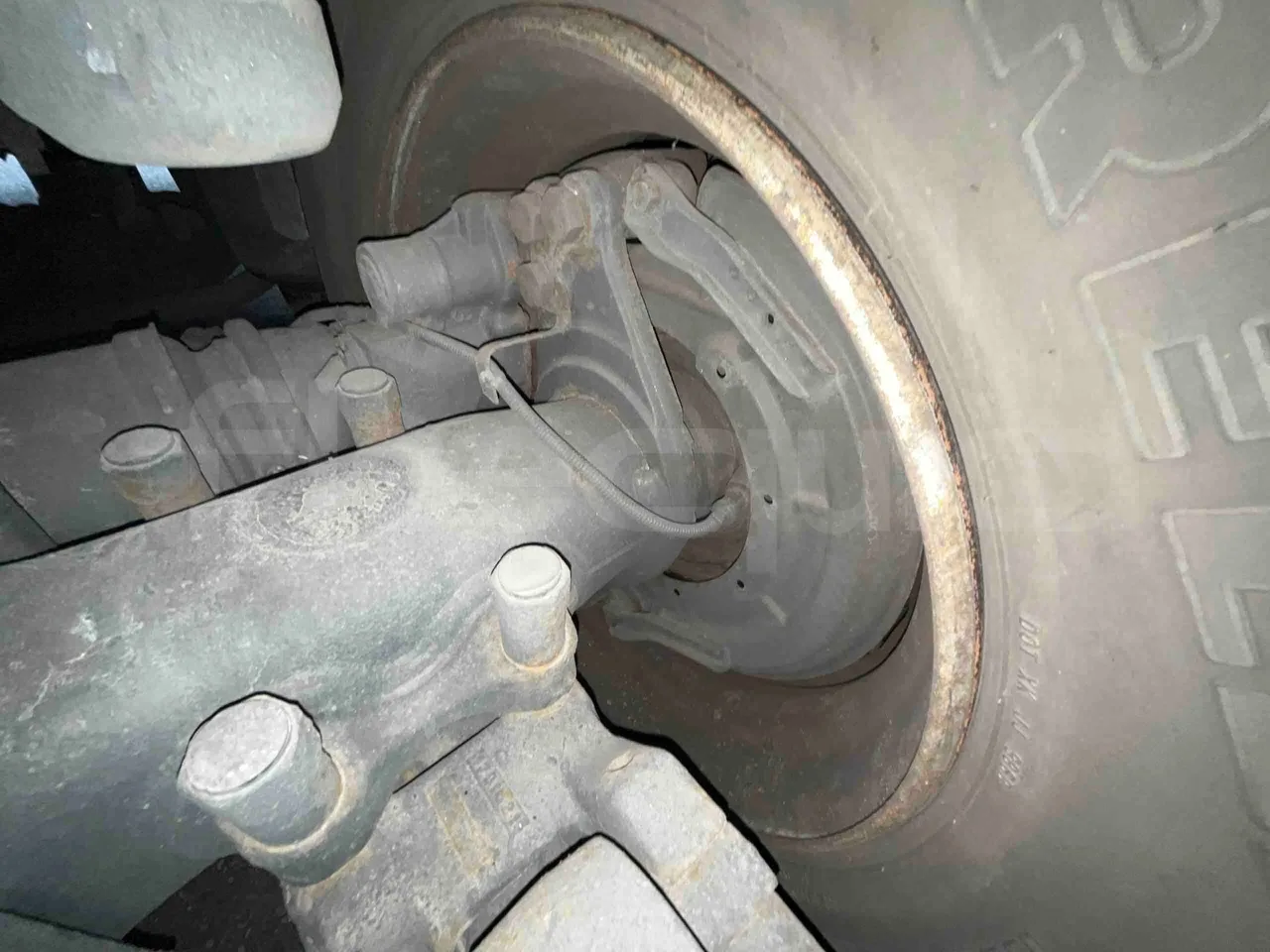 Scania Touring HD - axle 2 discs left
