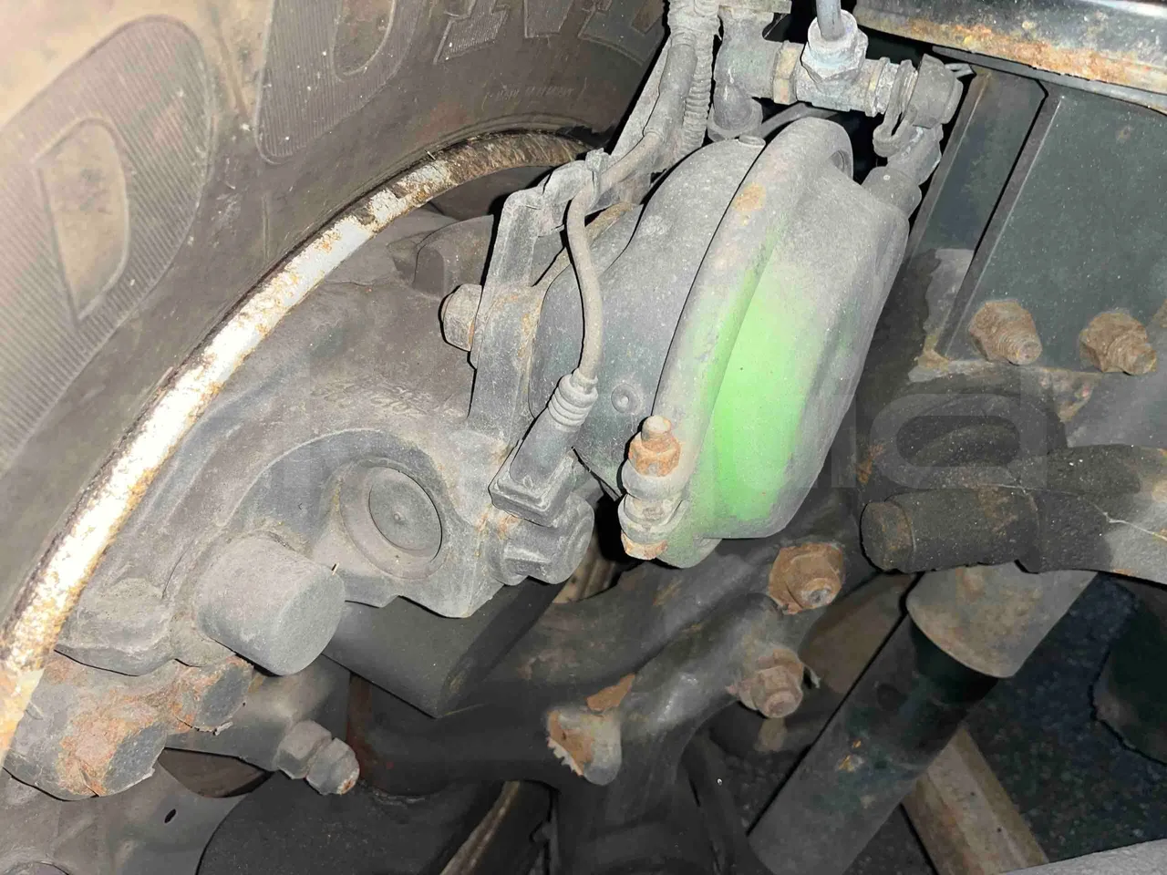 Scania Touring HD - front brake calipers left