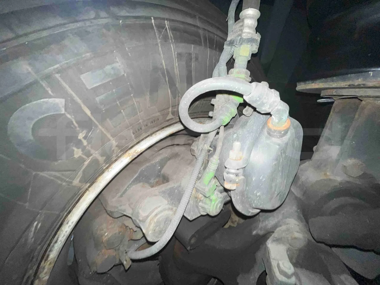 Scania Touring HD - front brake calipers right