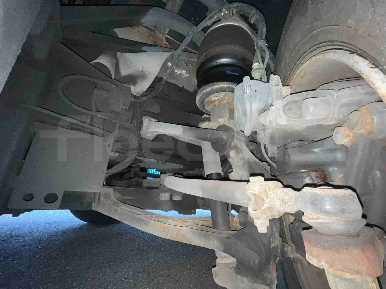 Scania Touring HD - front shock absorbers right