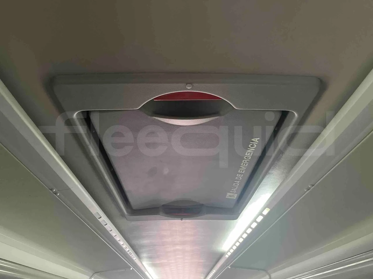 Scania Touring HD - roof hatch 2
