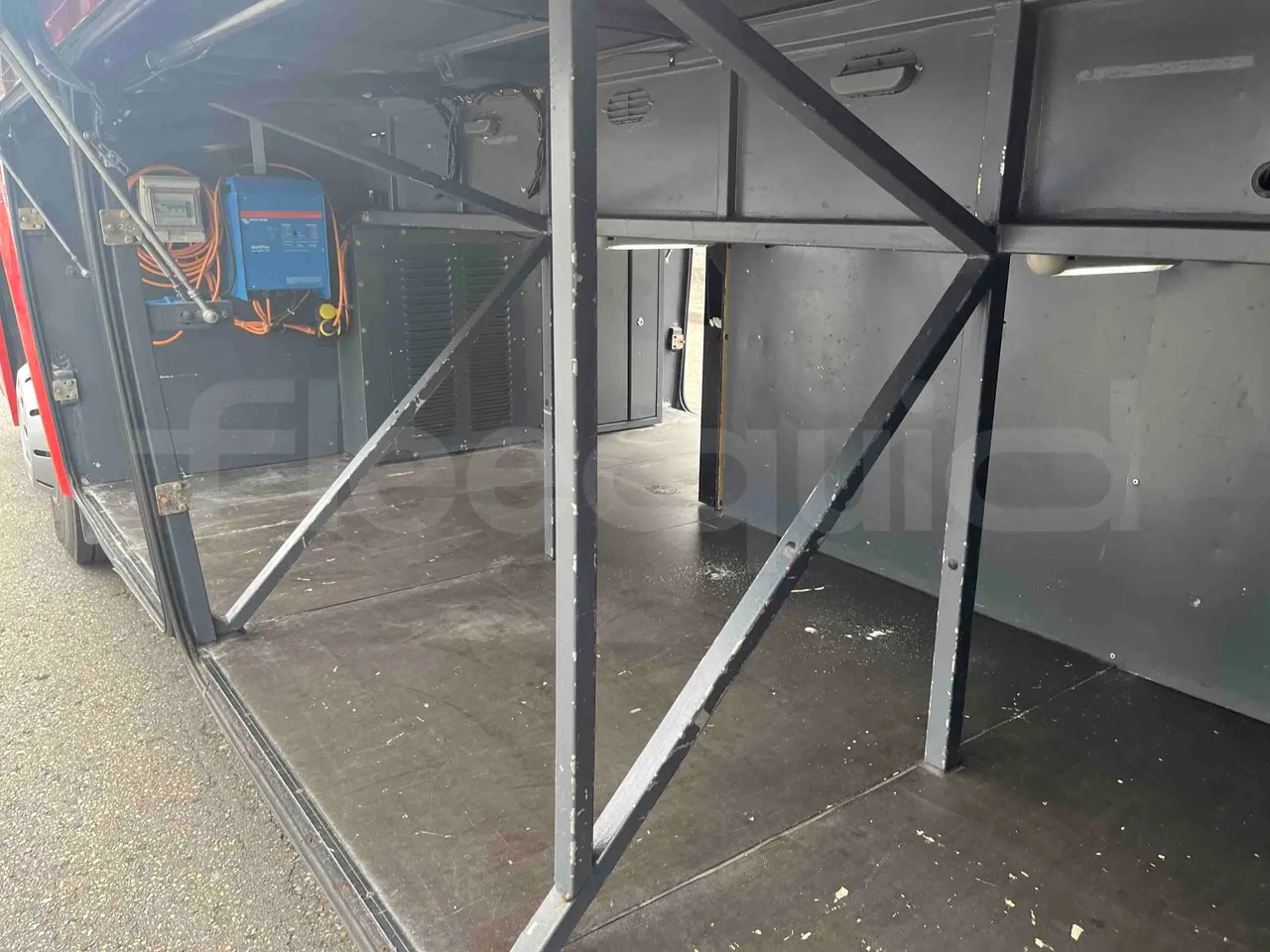 Scania Touring HD - internal frame rust check