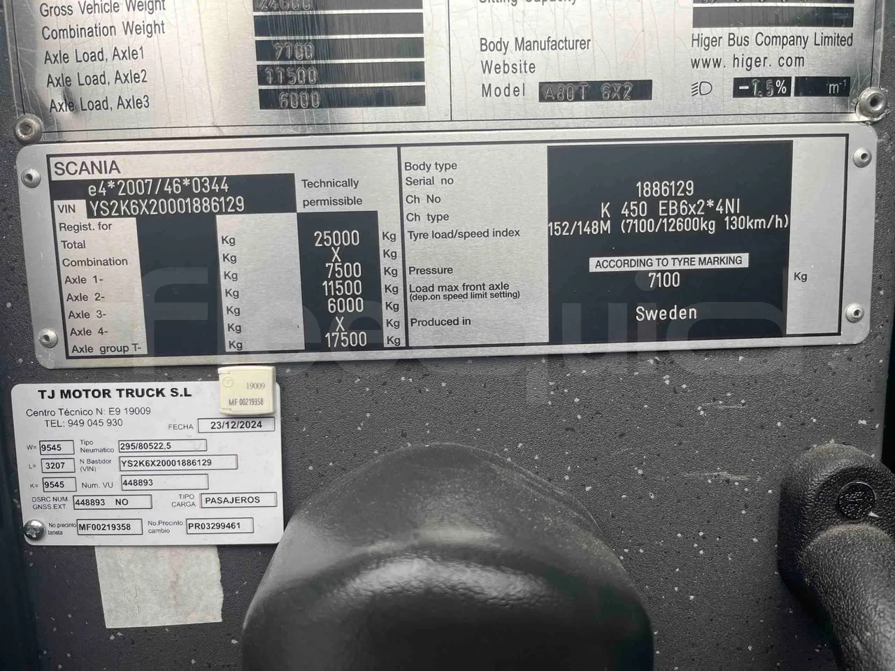 Scania Touring HD - vehicle plate photo