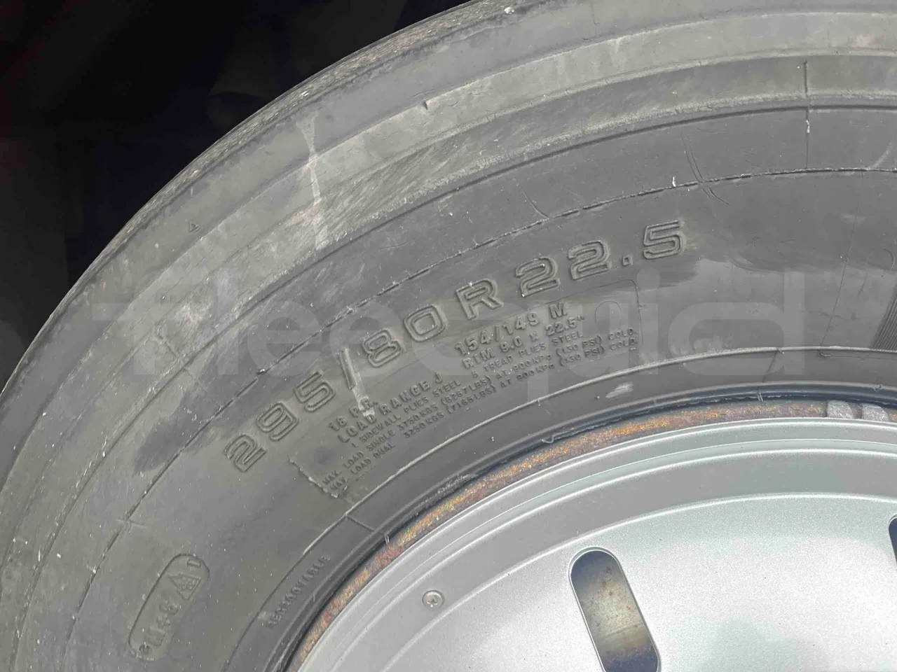 Scania Touring HD - rear left tire photo