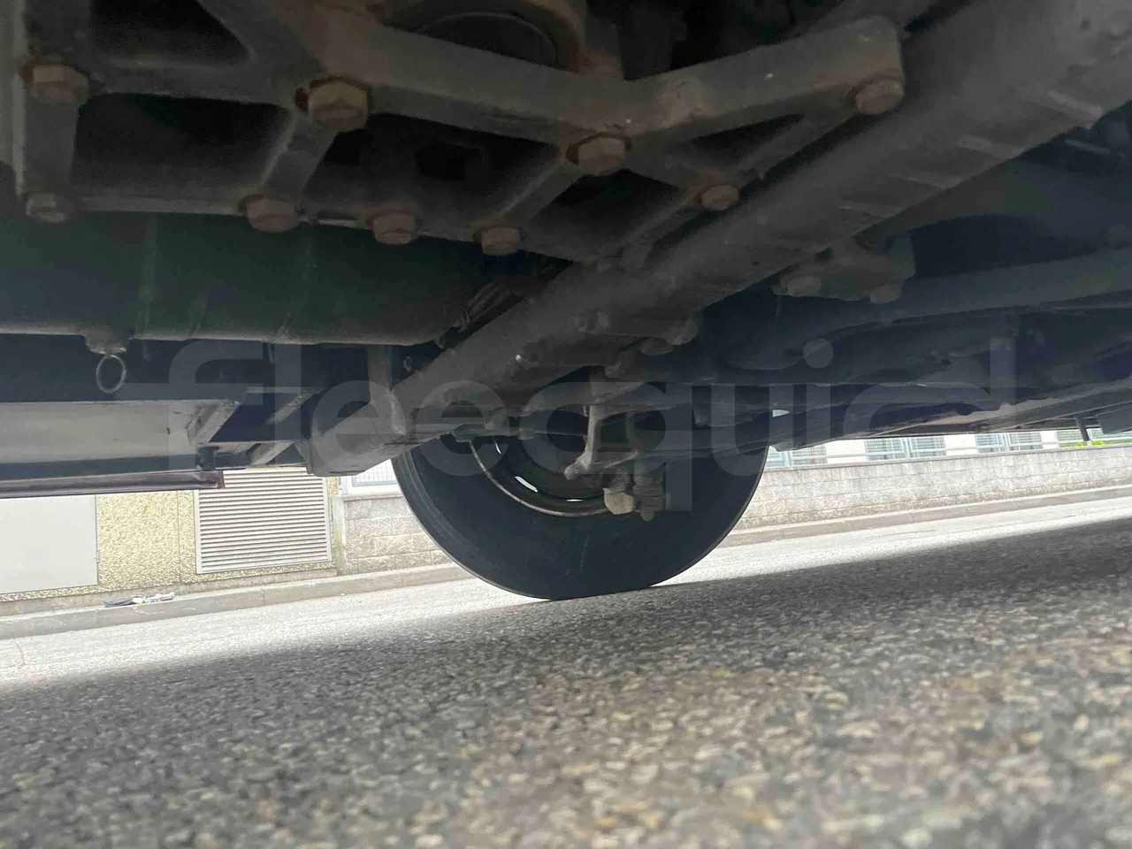 Scania Touring HD - front axle central