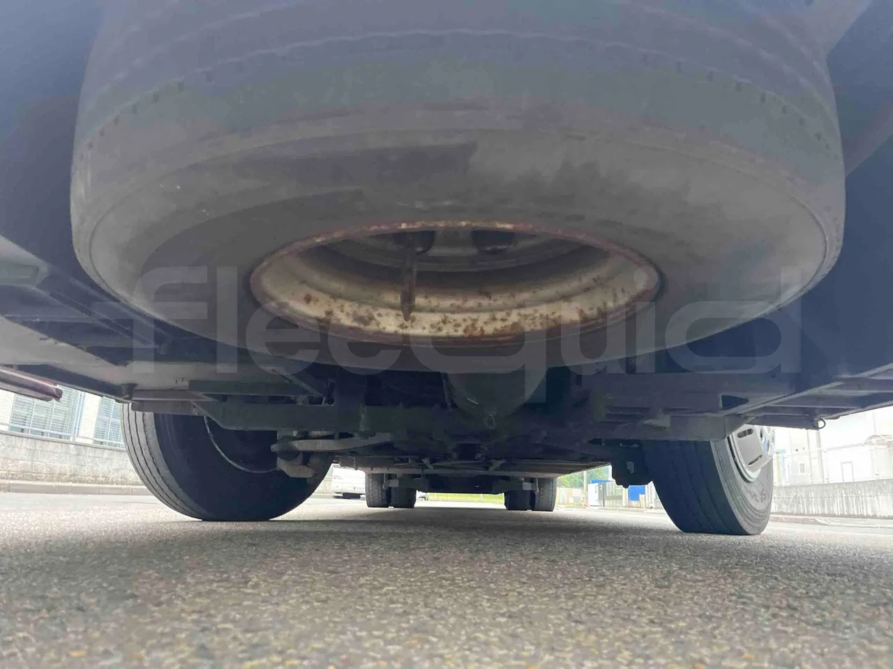 Scania Touring HD - front undercarriage from front