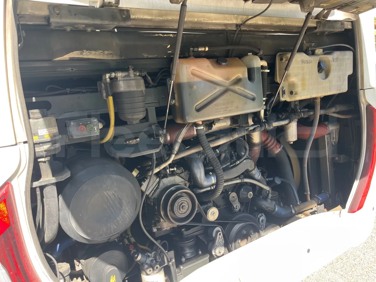 Iveco Magelys - engine plate photo
