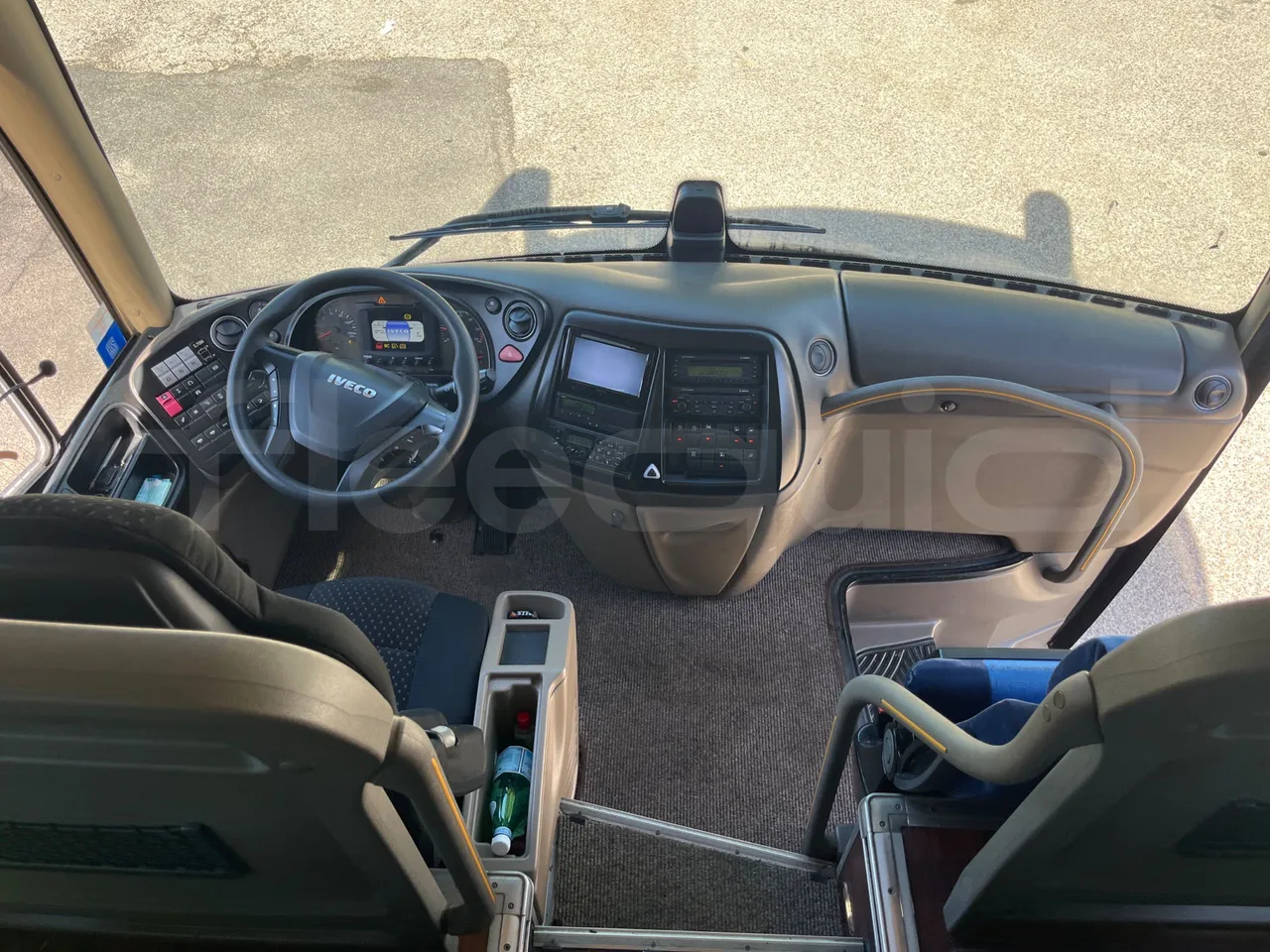 Iveco Magelys - buttons panels on