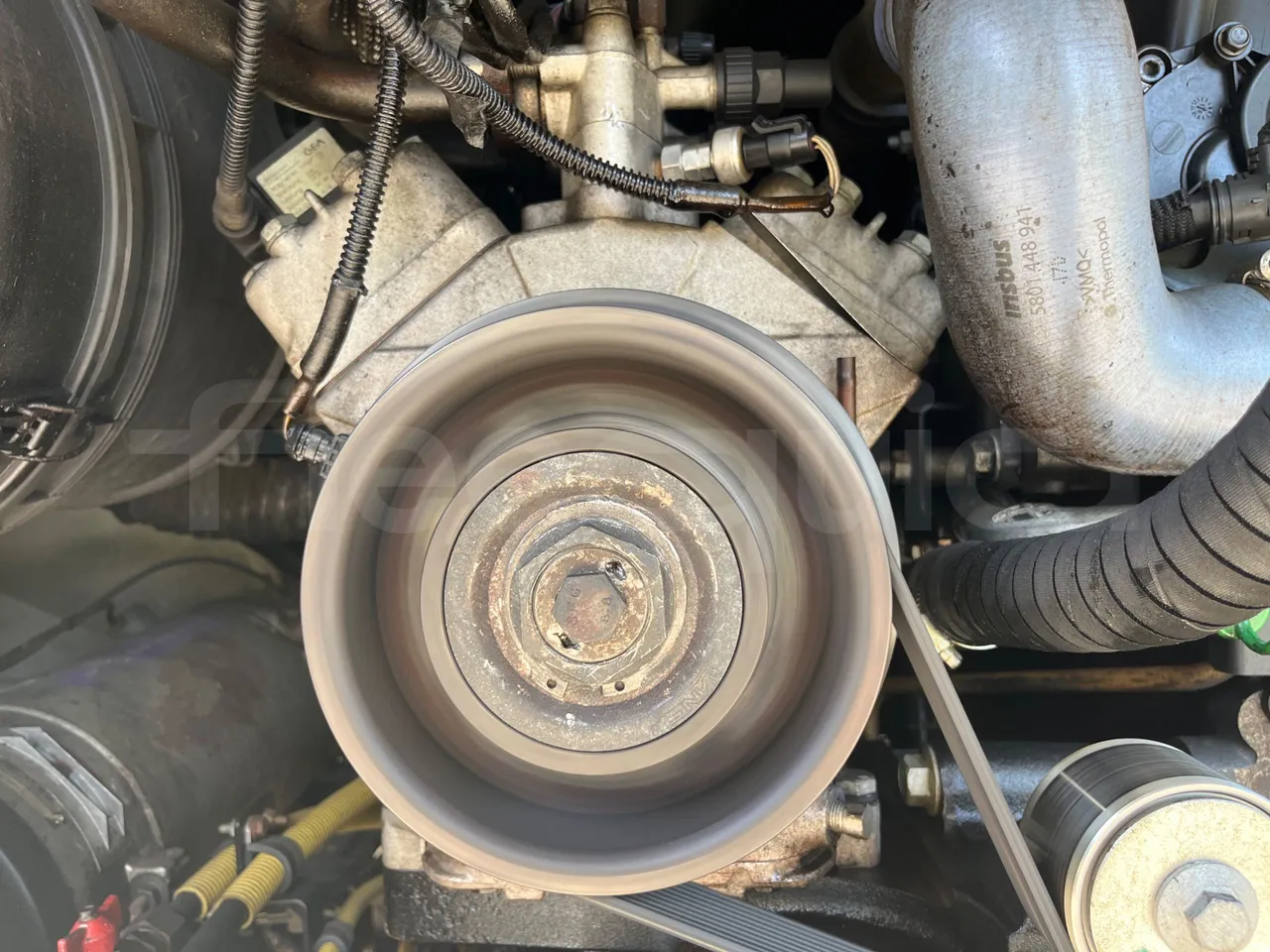 Iveco Magelys - air conditioning compressor