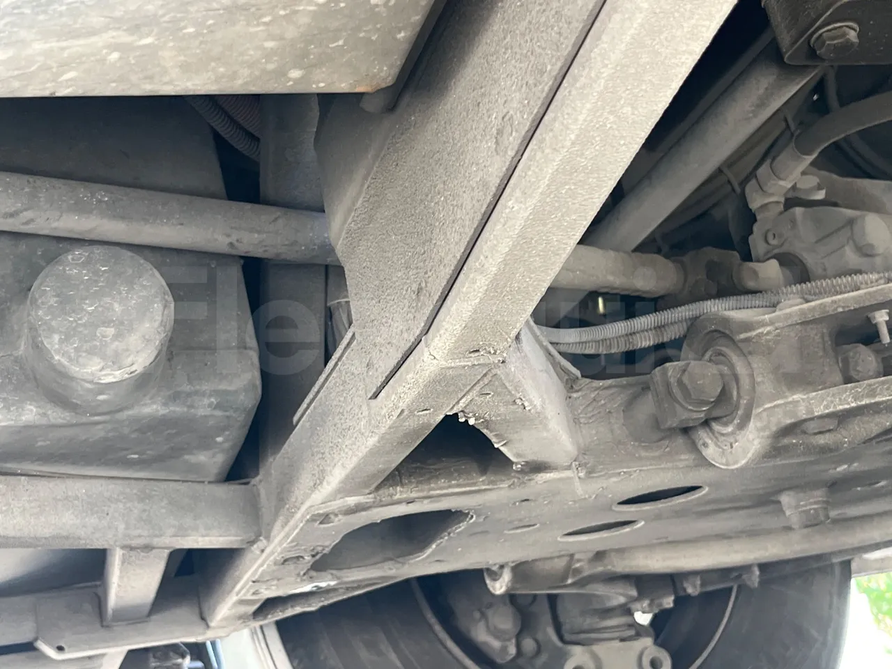 Iveco Magelys - front axle central