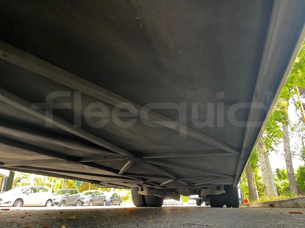 Iveco Magelys - central undercarriage photo