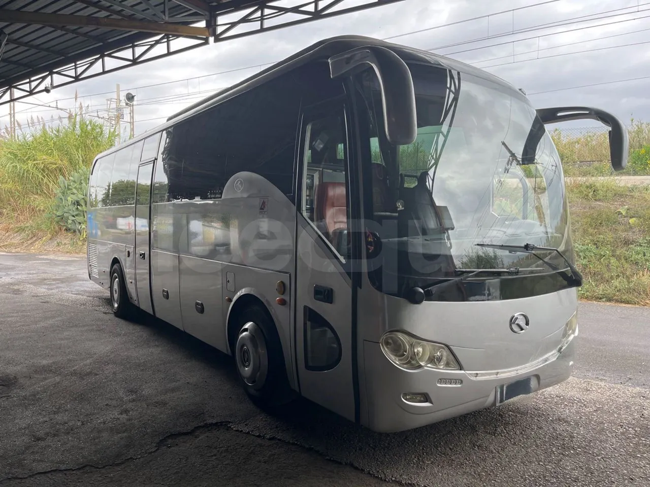 King Long XMQ6996 XMQ6996 / Euro 5 - 215 Kw - 9.895 Mt - 3/4 front right doors