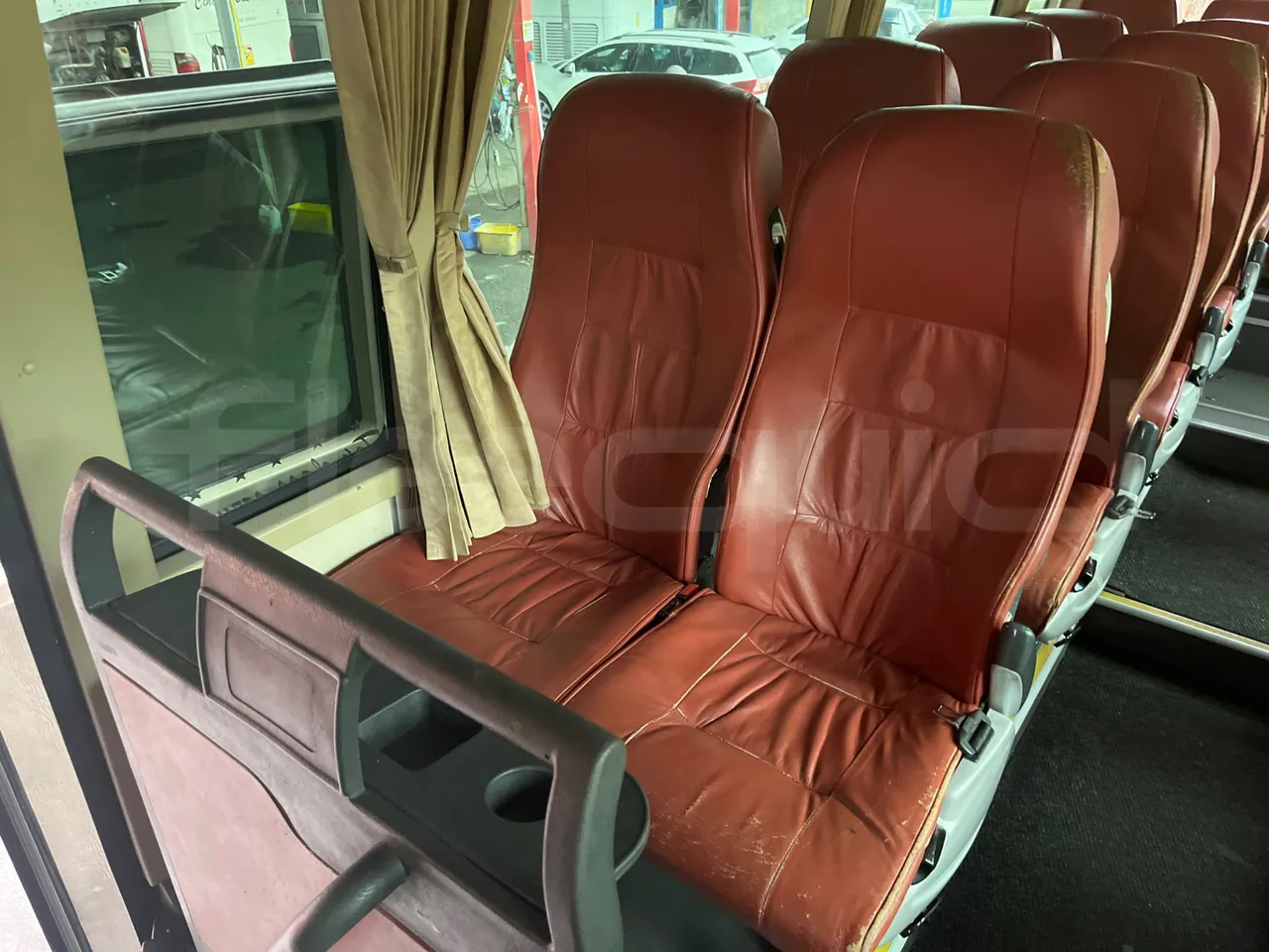 King Long XMQ6996 XMQ6996 / Euro 5 - 215 Kw - 9.895 Mt - single seat detail