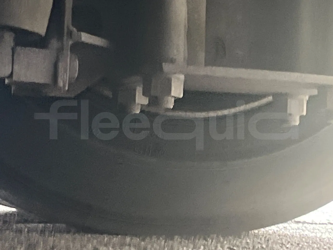 King Long XMQ6996 XMQ6996 / Euro 5 - 215 Kw - 9.895 Mt - axle 2 discs left