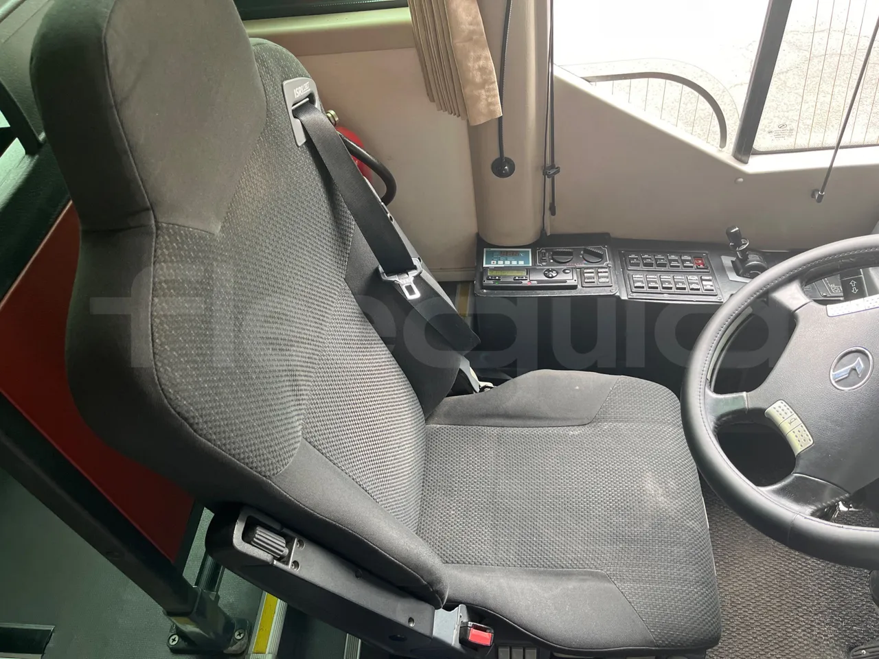 King Long XMQ6996 XMQ6996 / Euro 5 - 215 Kw - 9.895 Mt - driver's seat photo