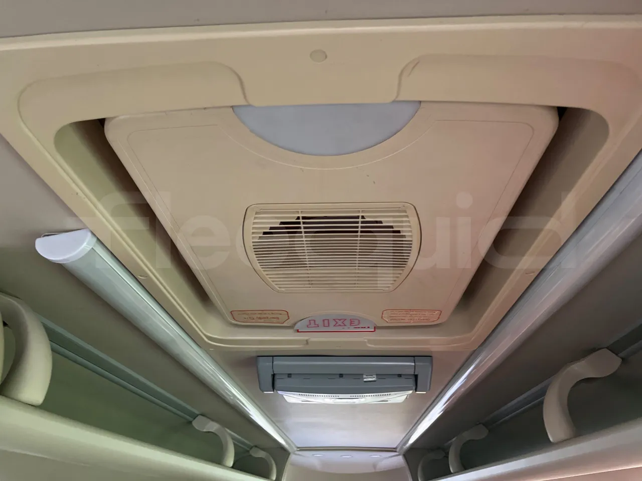 King Long XMQ6996 XMQ6996 / Euro 5 - 215 Kw - 9.895 Mt - roof hatch 1