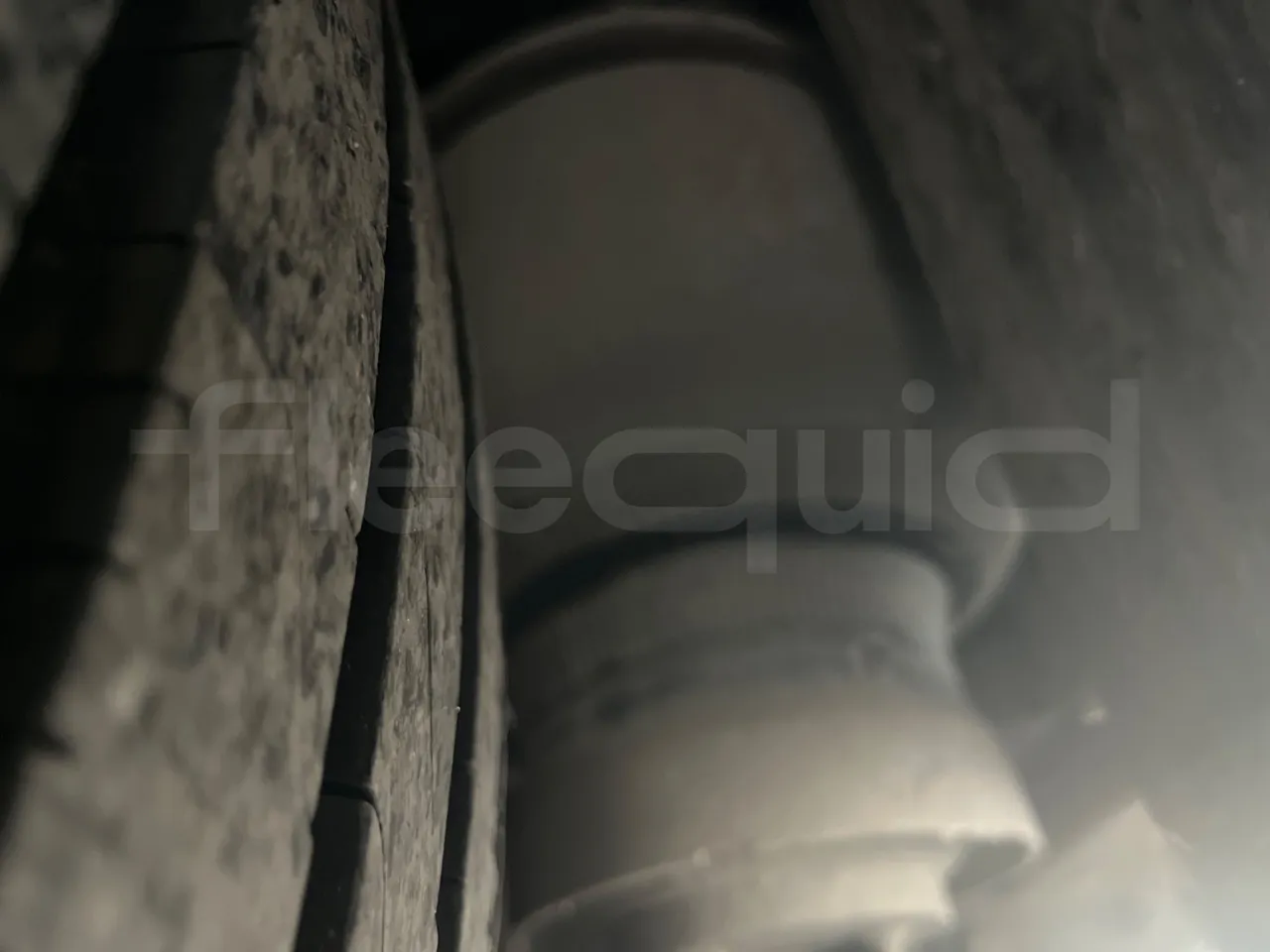 King Long XMQ6996 XMQ6996 / Euro 5 - 215 Kw - 9.895 Mt - axle 3 air springs 1 left