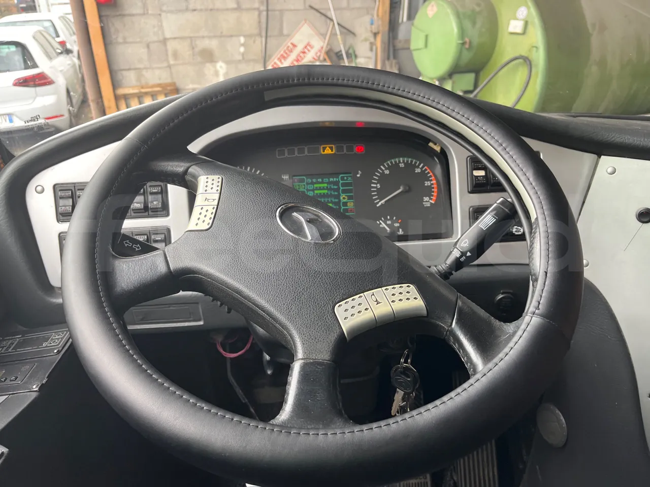King Long XMQ6996 XMQ6996 / Euro 5 - 215 Kw - 9.895 Mt - steering wheel photo