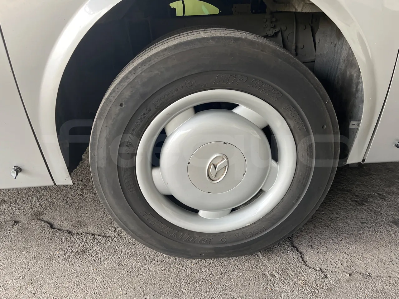 King Long XMQ6996 XMQ6996 / Euro 5 - 215 Kw - 9.895 Mt - rear left tire photo