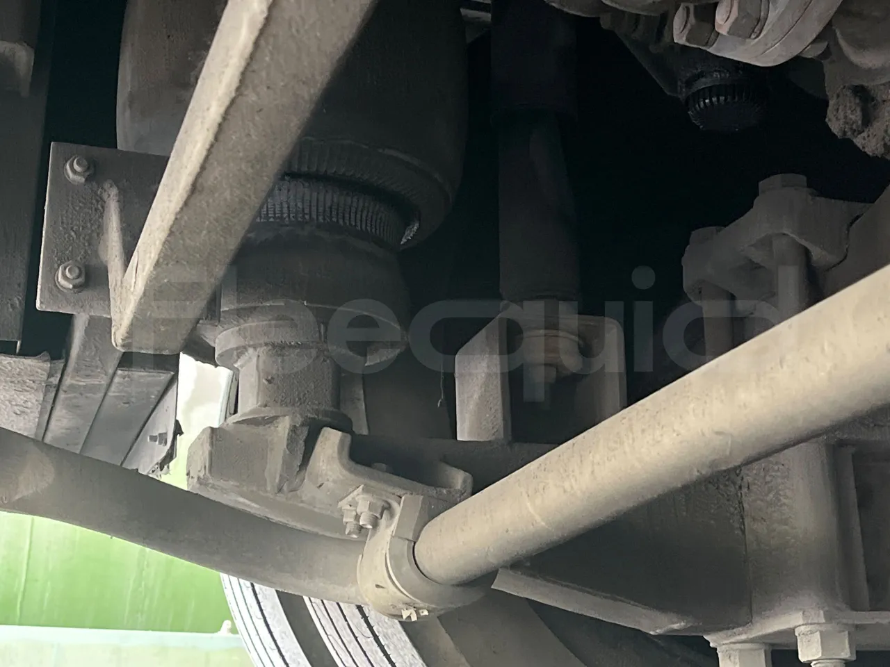 King Long XMQ6996 XMQ6996 / Euro 5 - 215 Kw - 9.895 Mt - axle 3 right side