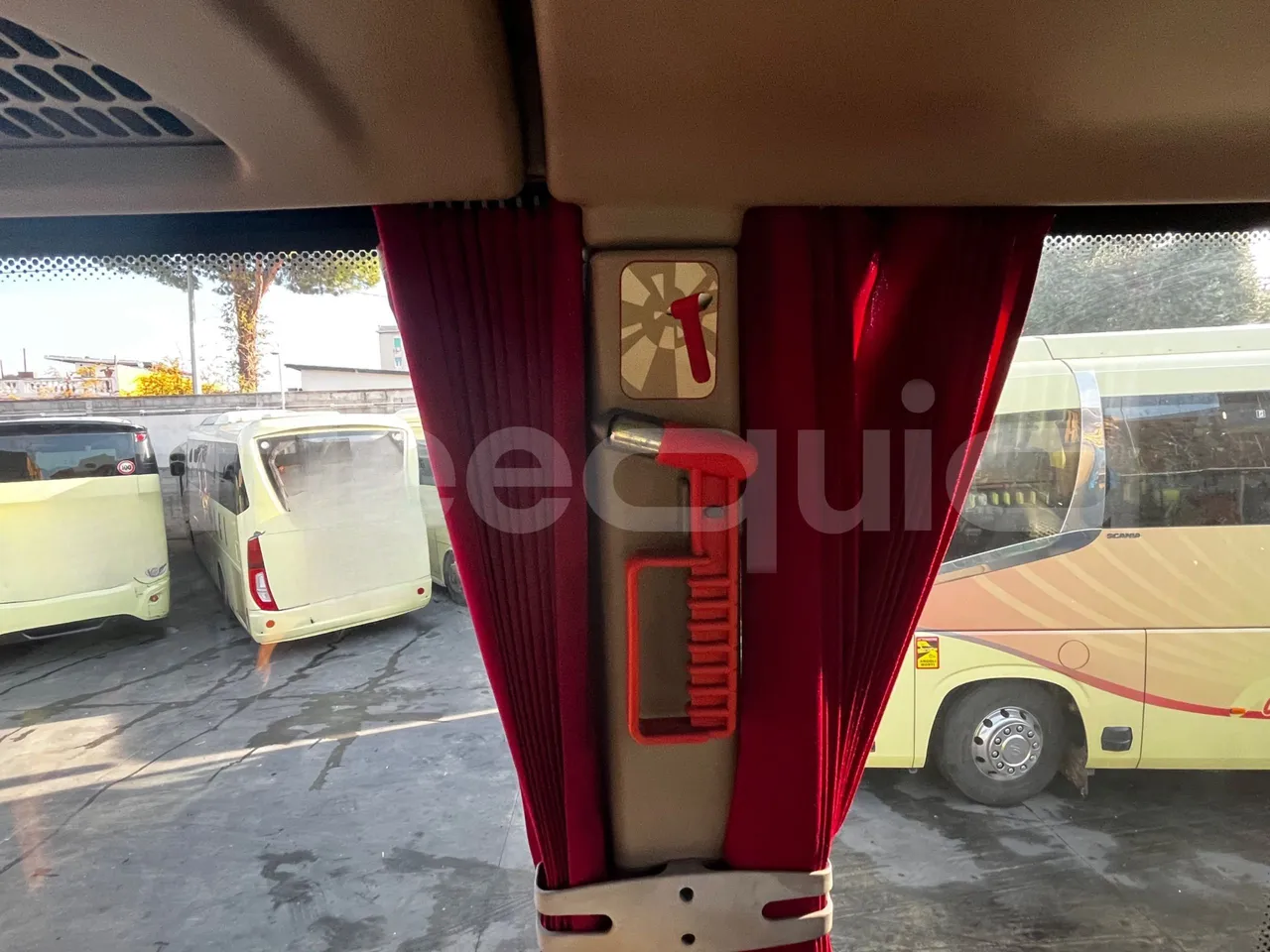 Iveco Magelys SFR210 - Euro5 - 331kW - 12.819mt - jack and driver keys