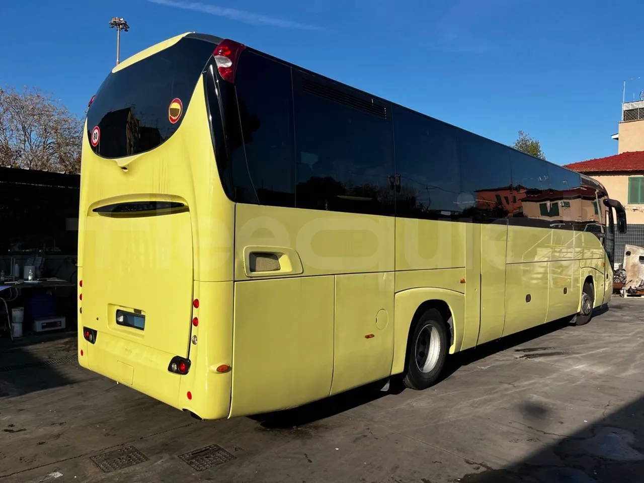 Iveco Magelys SFR210 - Euro5 - 331kW - 12.819mt - 3/4 right rear doors closed