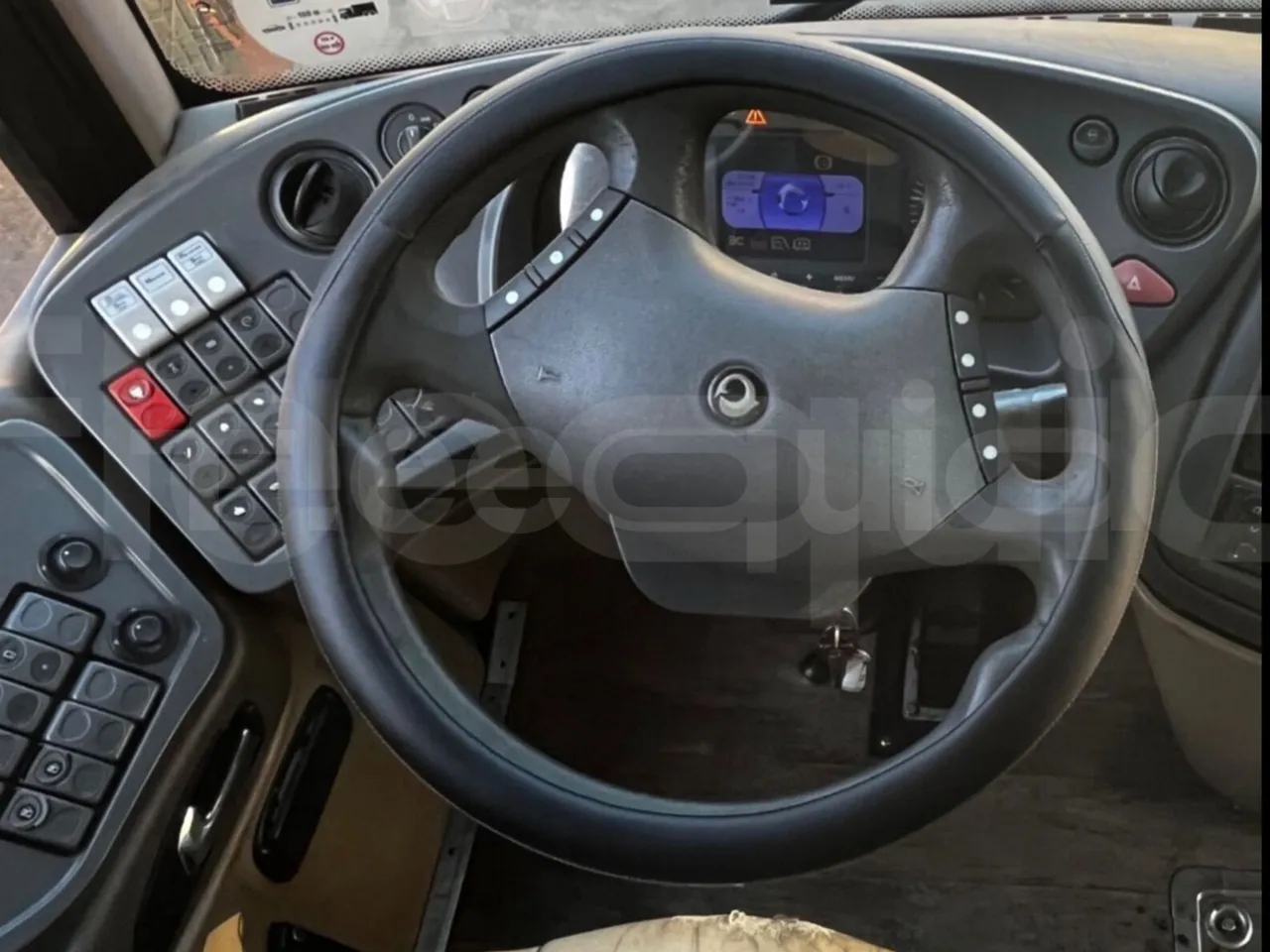 Iveco Magelys SFR210 - Euro5 - 331kW - 12.819mt - buttons panels on