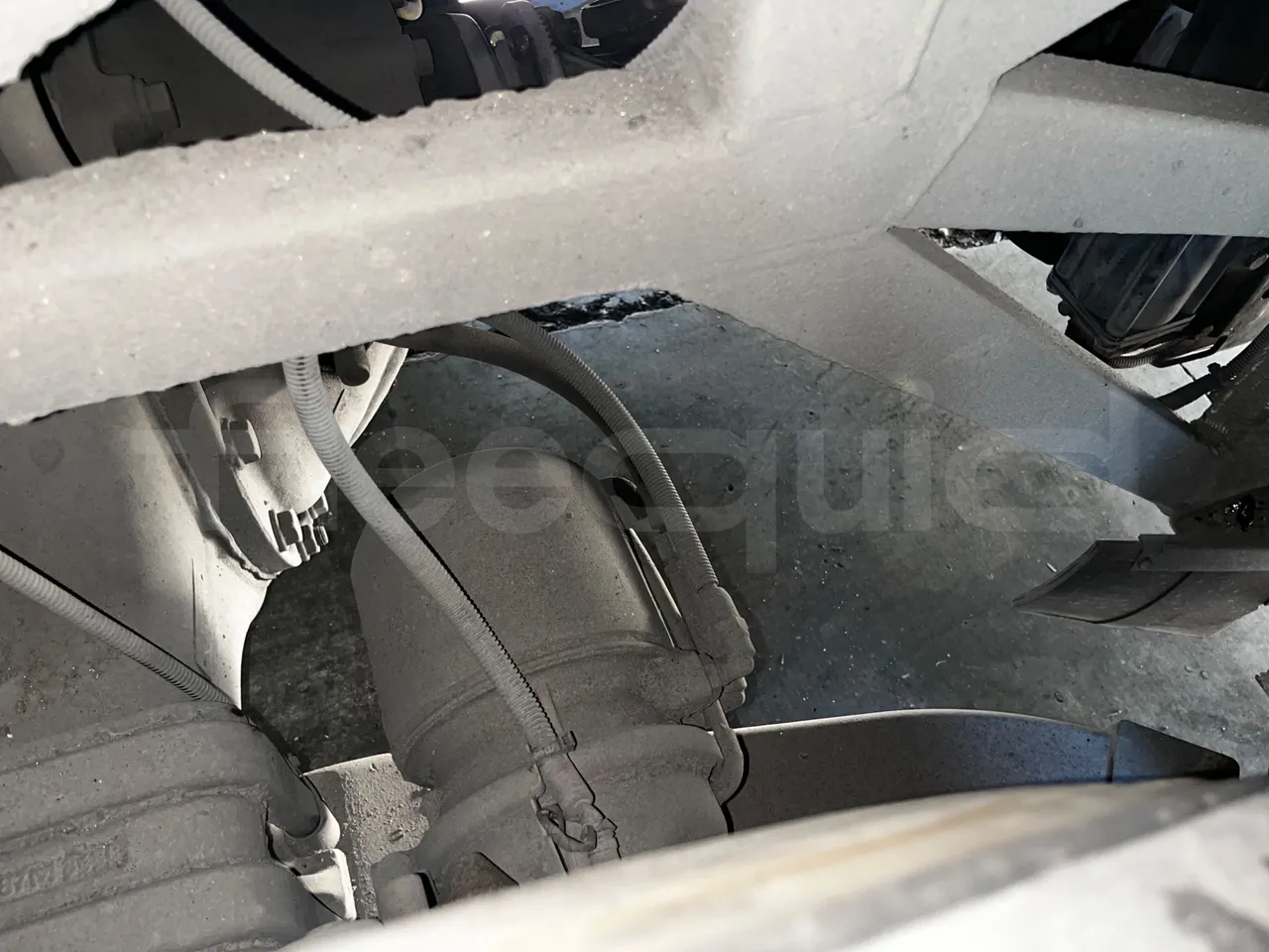 Iveco Magelys SFR210 - Euro5 - 331kW - 12.819mt - axle 2 caliper brakes left