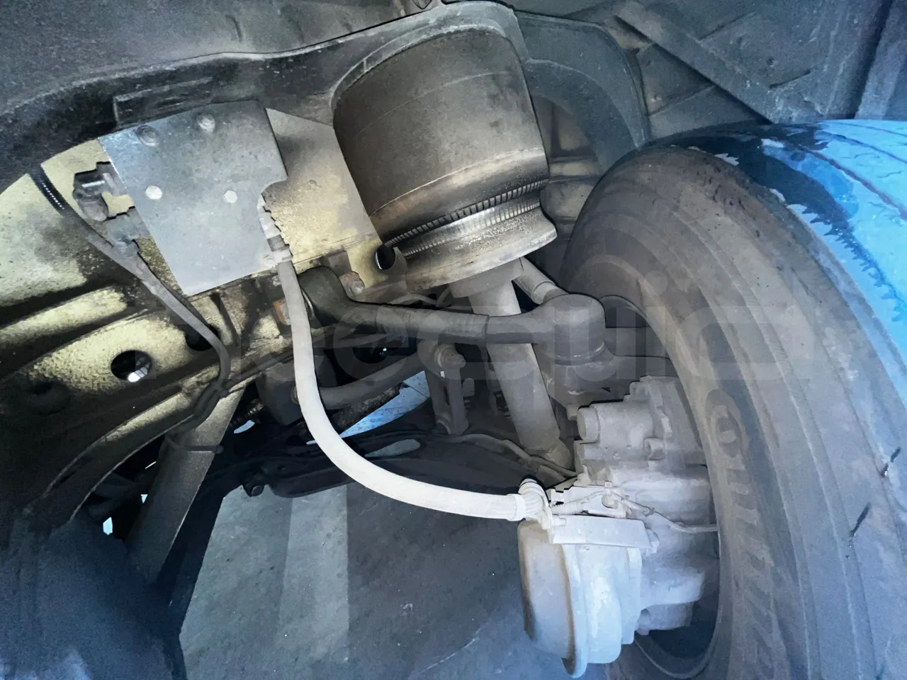 Iveco Magelys SFR210 - Euro5 - 331kW - 12.819mt - front brake calipers left