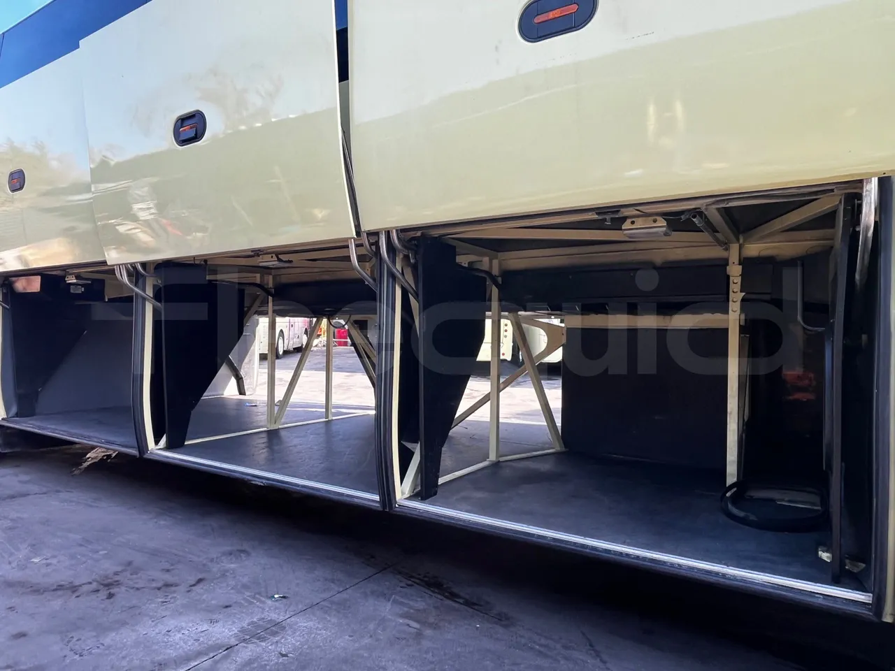 Iveco Magelys SFR210 - Euro5 - 331kW - 12.819mt - internal frame rust check