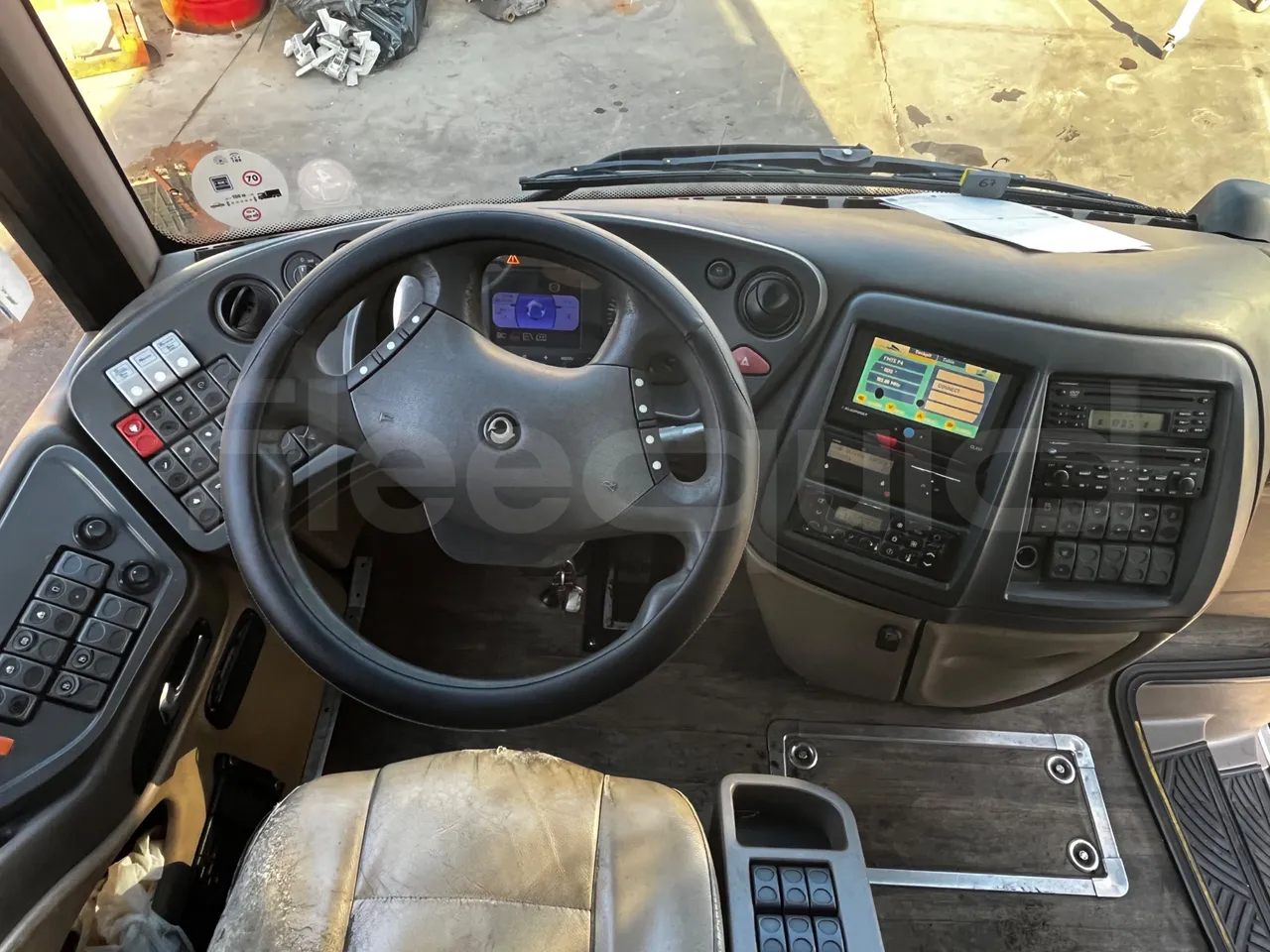 Iveco Magelys SFR210 - Euro5 - 331kW - 12.819mt - steering wheel photo