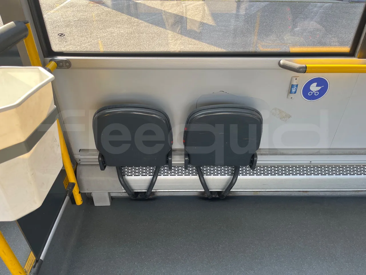 Solaris Urbino 12 - Euro6 - 240kW - 12mt - folding seat photo