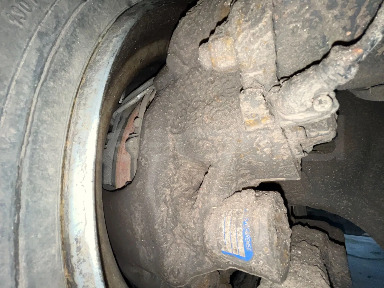 Solaris Urbino 12 - Euro6 - 240kW - 12mt - front brake calipers right