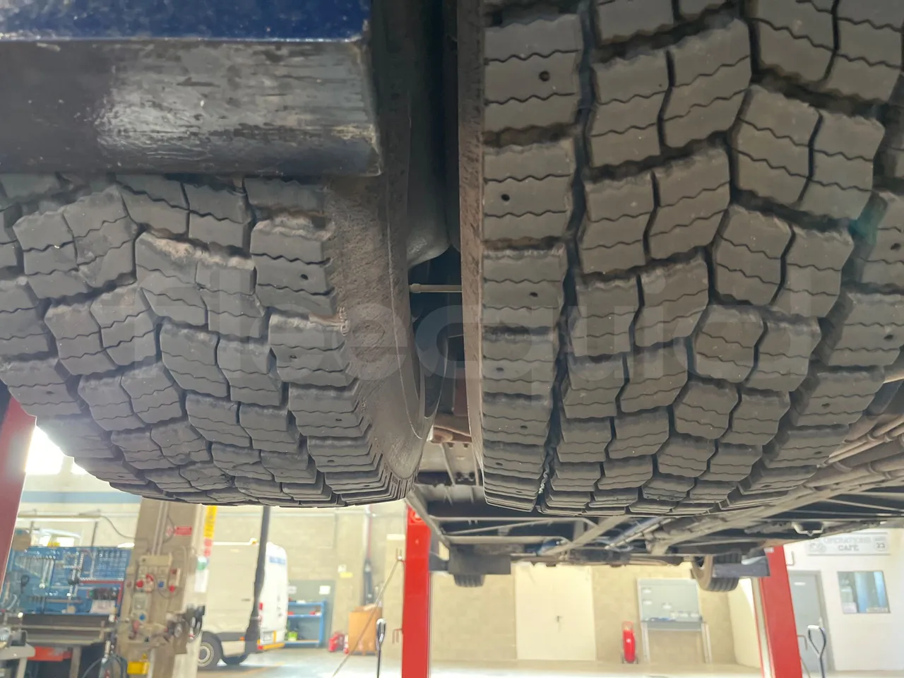 Solaris Urbino 12 - Euro6 - 240kW - 12mt - tread condition second axle tires left