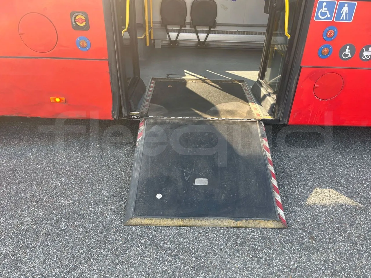 Solaris Urbino 12 - Euro6 - 240kW - 12mt - platform open photo