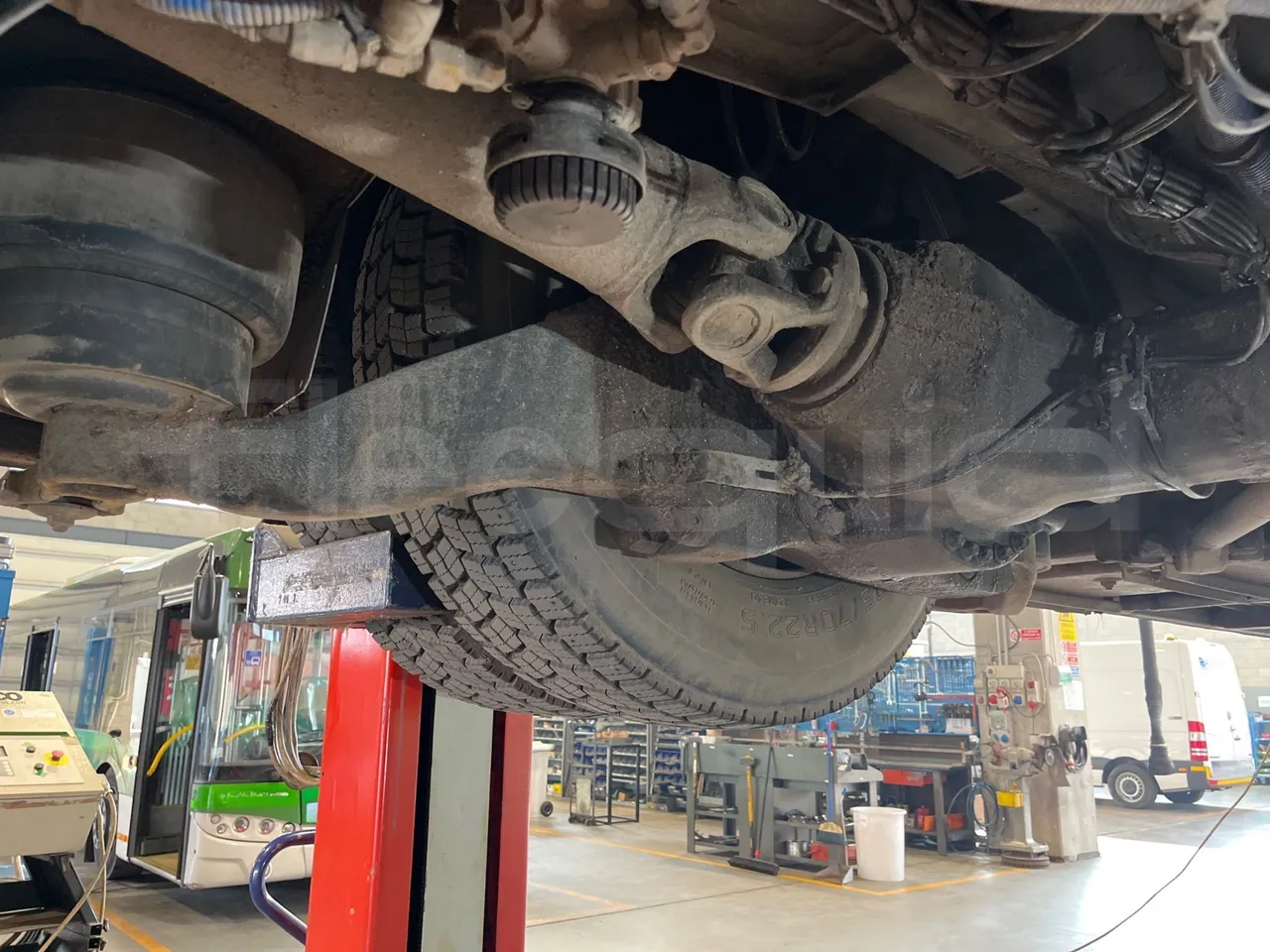 Solaris Urbino 12 - Euro6 - 240kW - 12mt - axle 3 right side