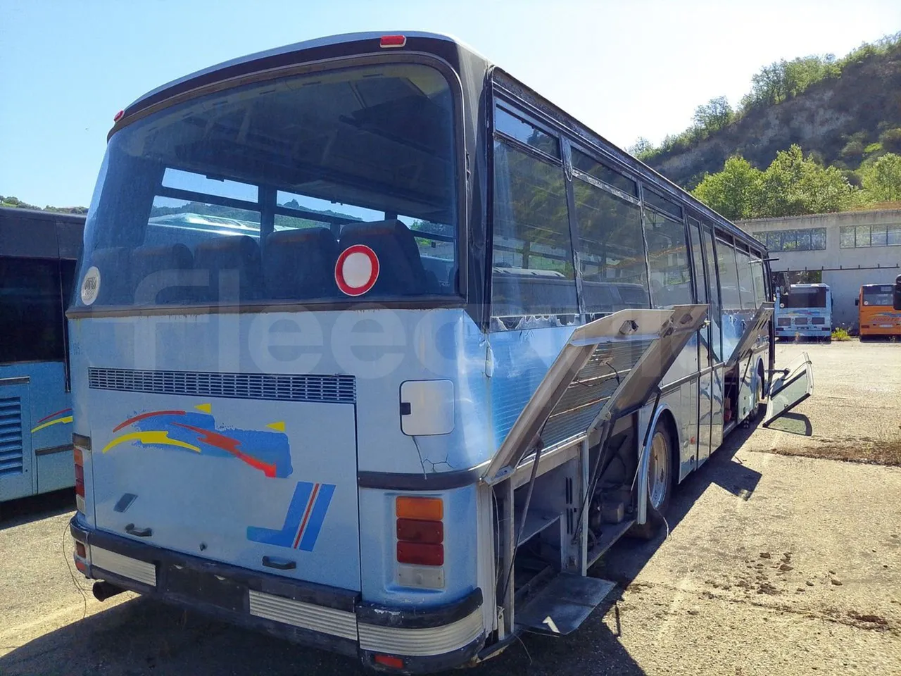 Setra S215 S215UL/ Pre Euro - 179 Kw - 12 Mt - 3/4 left rear side