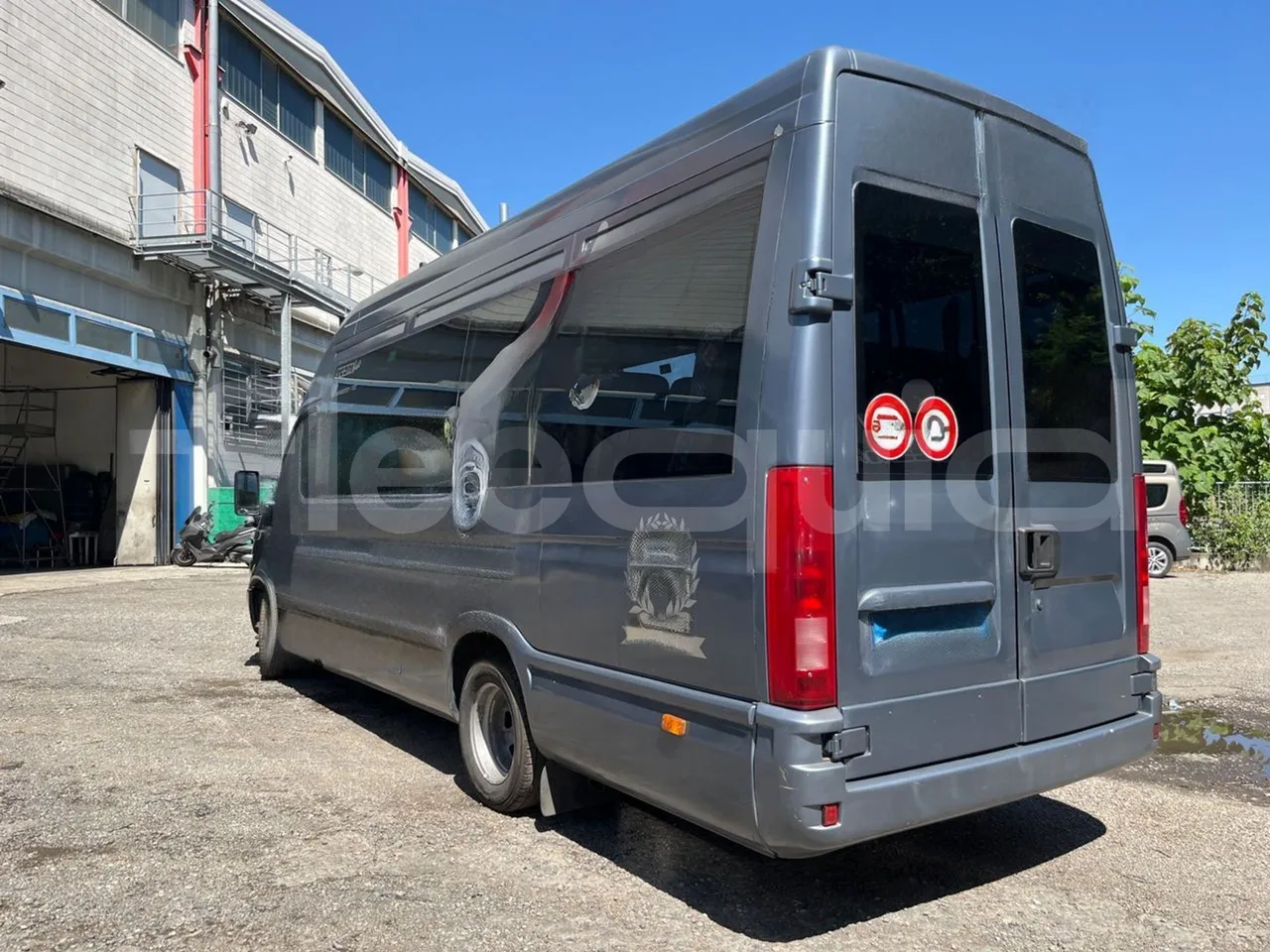 Iveco Daily A50C - EUR3 - 107kW - 6.948m - 3/4 left rear side