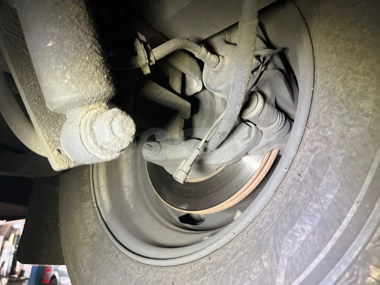 Iveco Daily A50C - EUR3 - 107kW - 6.948m - axle 2 discs left