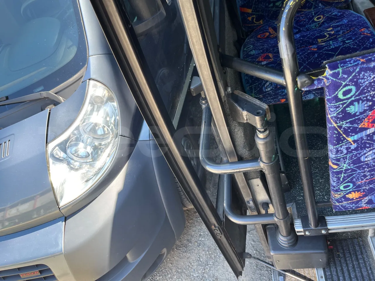 Iveco Daily A50C - EUR3 - 107kW - 6.948m - door mechanism photo