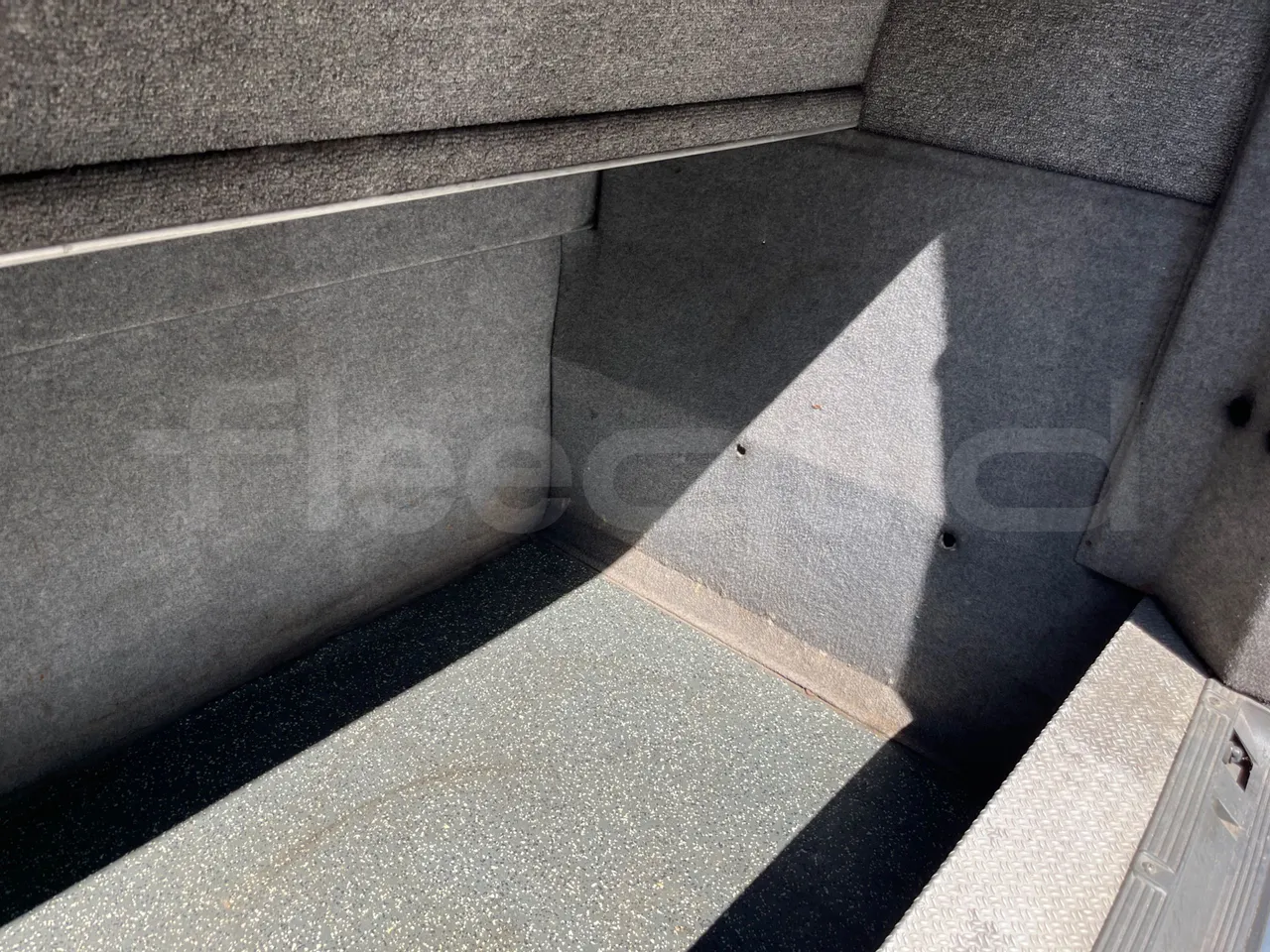 Iveco Daily A50C - EUR3 - 107kW - 6.948m - under carpet photo