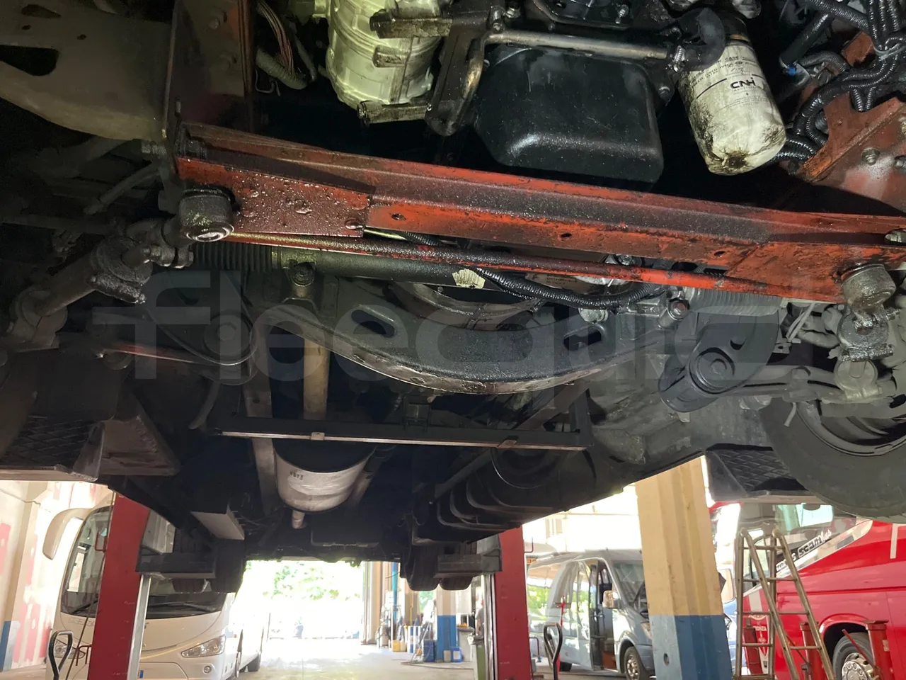 Iveco Daily A50C - EUR3 - 107kW - 6.948m - front undercarriage from front