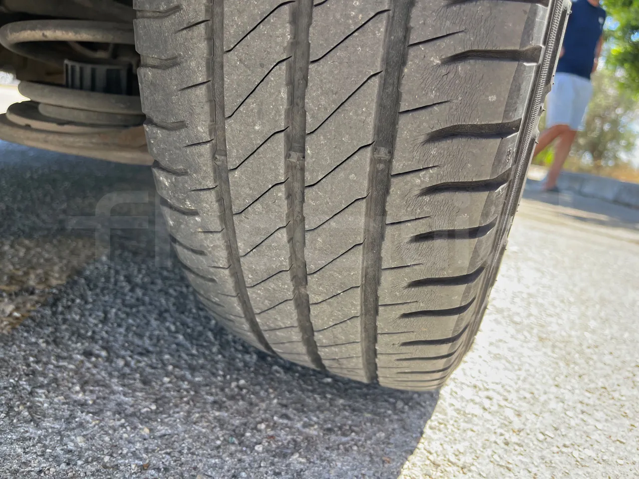 Mercedes-Benz Vito 639/2 - EUR5 - 100kW - 5.008m - tread condition second axle tires left