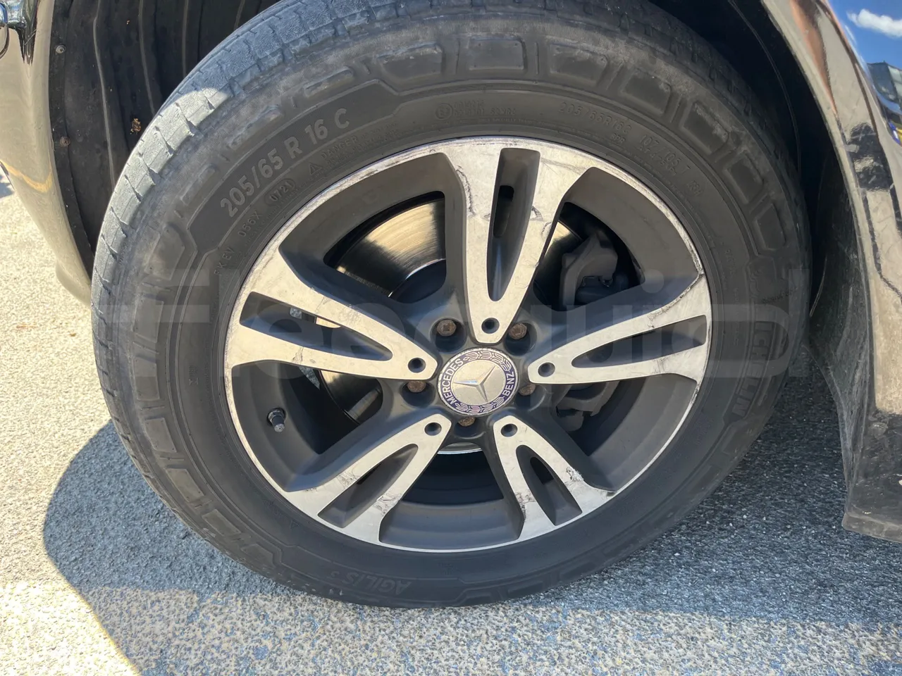 Mercedes-Benz Vito 639/2 - EUR5 - 100kW - 5.008m - front left tire measurements
