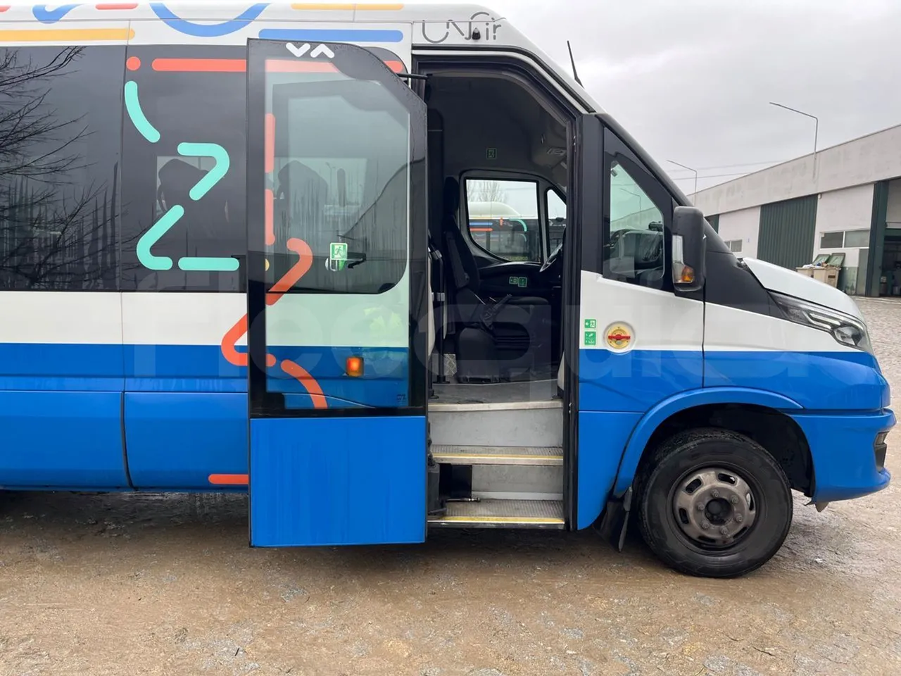 Iveco Daily A50/UNVI VENDAL - Euro 6 - 129 kW - 7.5 mt - front door 1 open