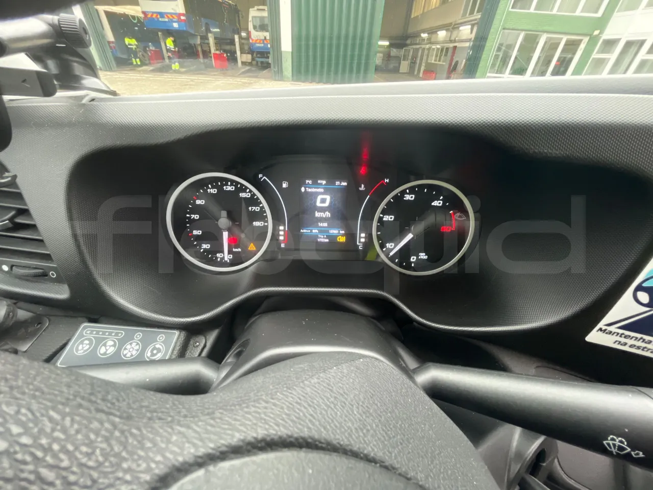 Iveco Daily A50/UNVI VENDAL - Euro 6 - 129 kW - 7.5 mt - dashboard lights on