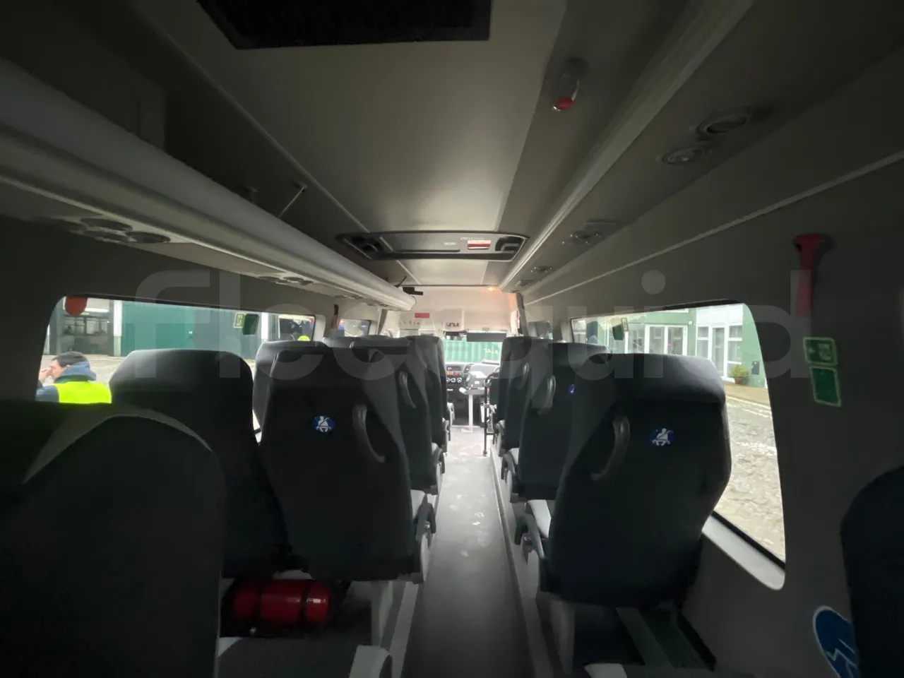 Iveco Daily A50/UNVI VENDAL - Euro 6 - 129 kW - 7.5 mt - forward view all seats last row height