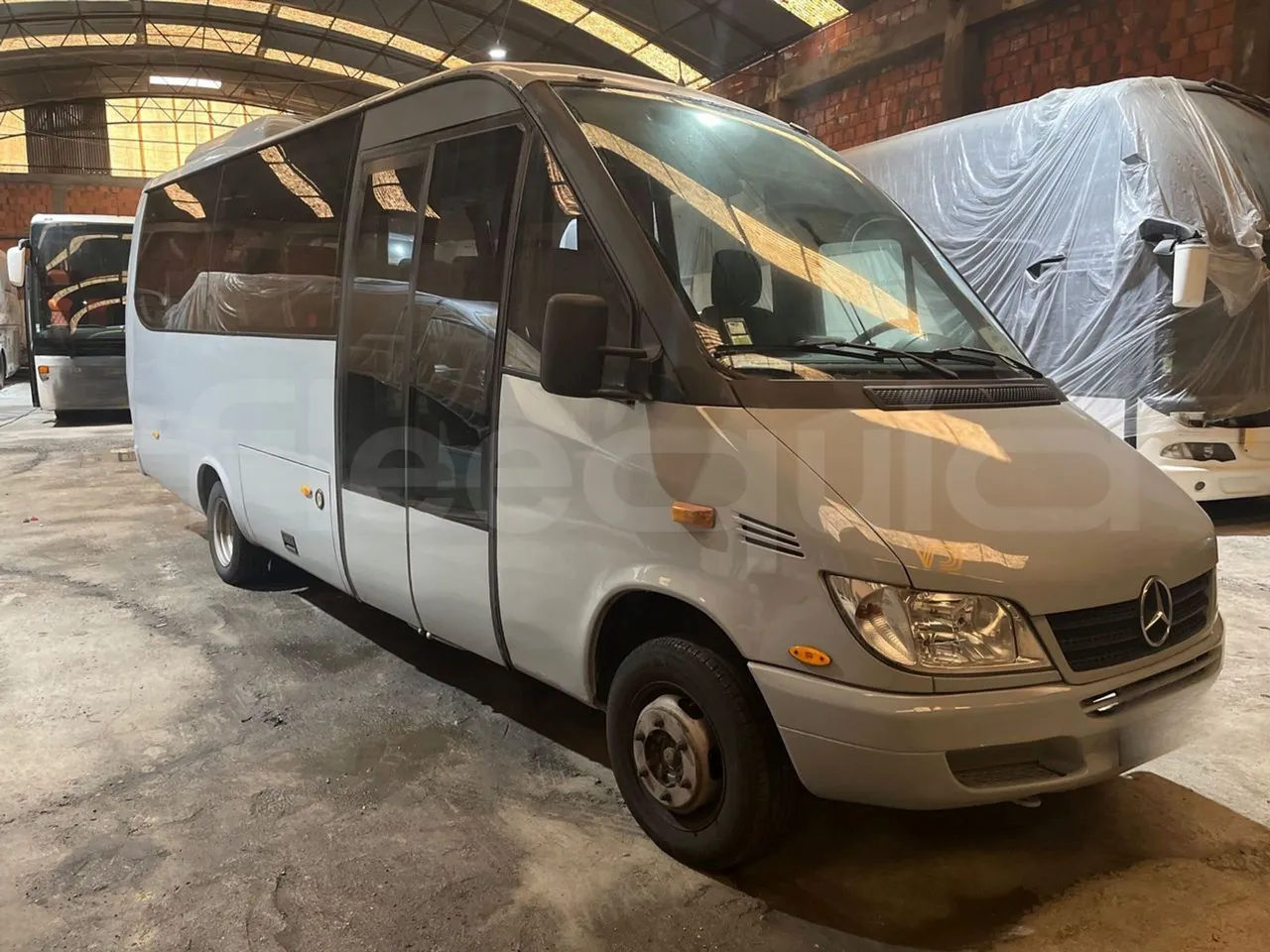 Mercedes-Benz Sprinter 416CD  - Euro3 - 115kW - 6.985mt - 3/4 front right doors