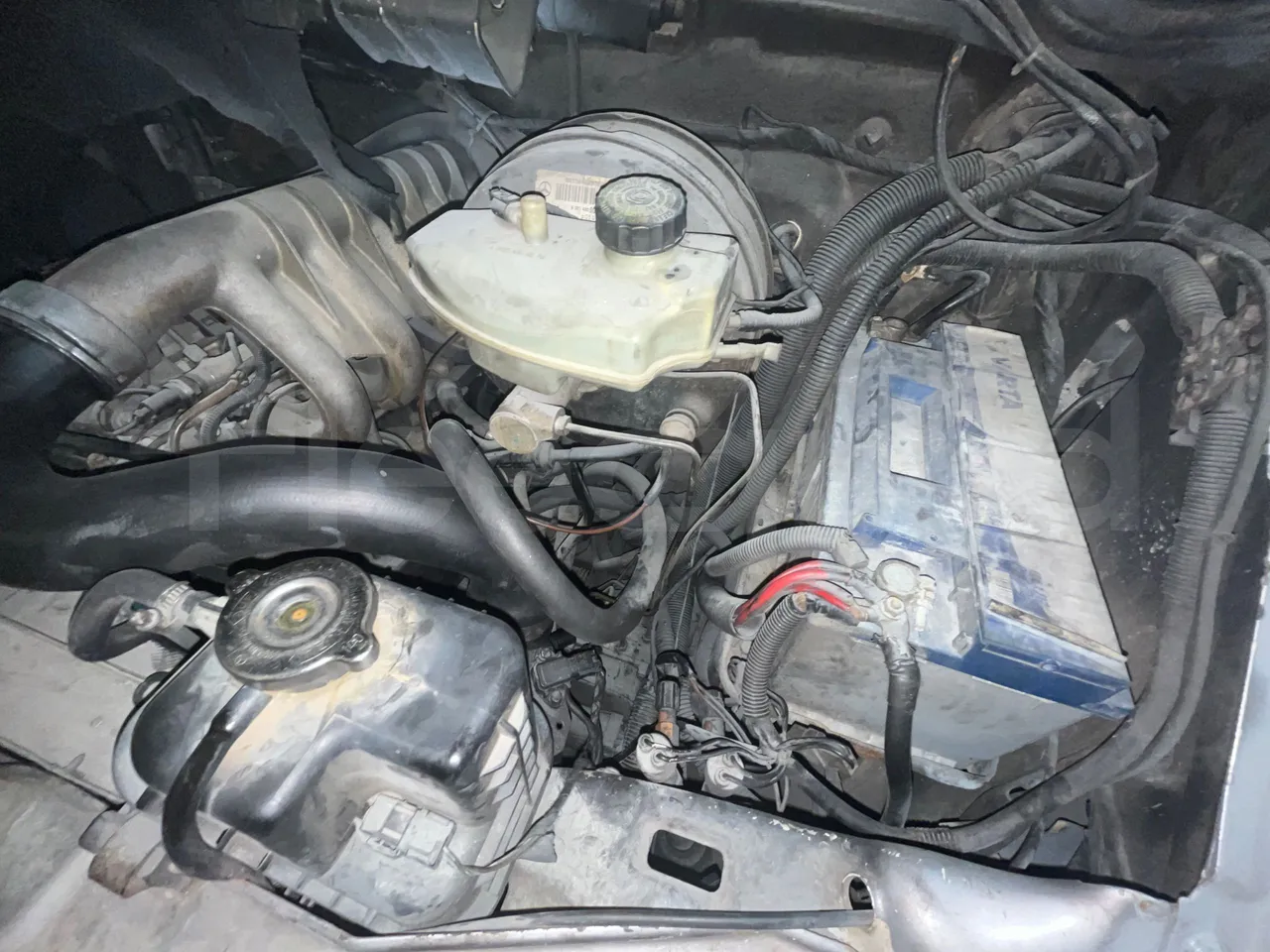 Mercedes-Benz Sprinter 416CD  - Euro3 - 115kW - 6.985mt - air conditioning compressor